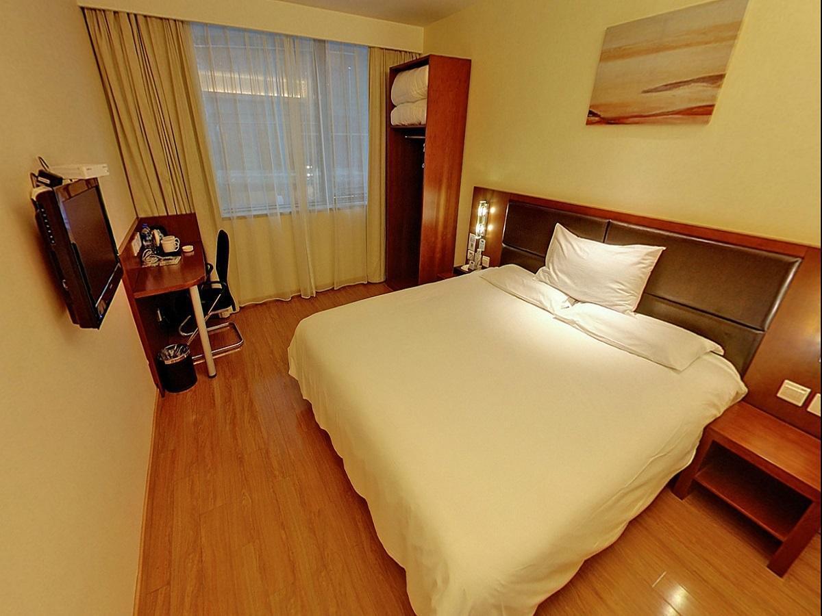 Ji Hotel Shanghai Exterior photo
