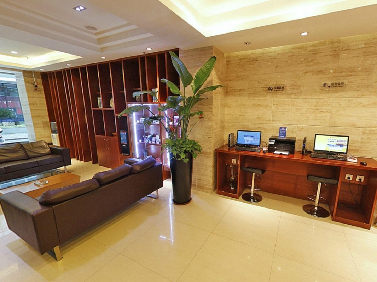 Ji Hotel Shanghai Exterior photo